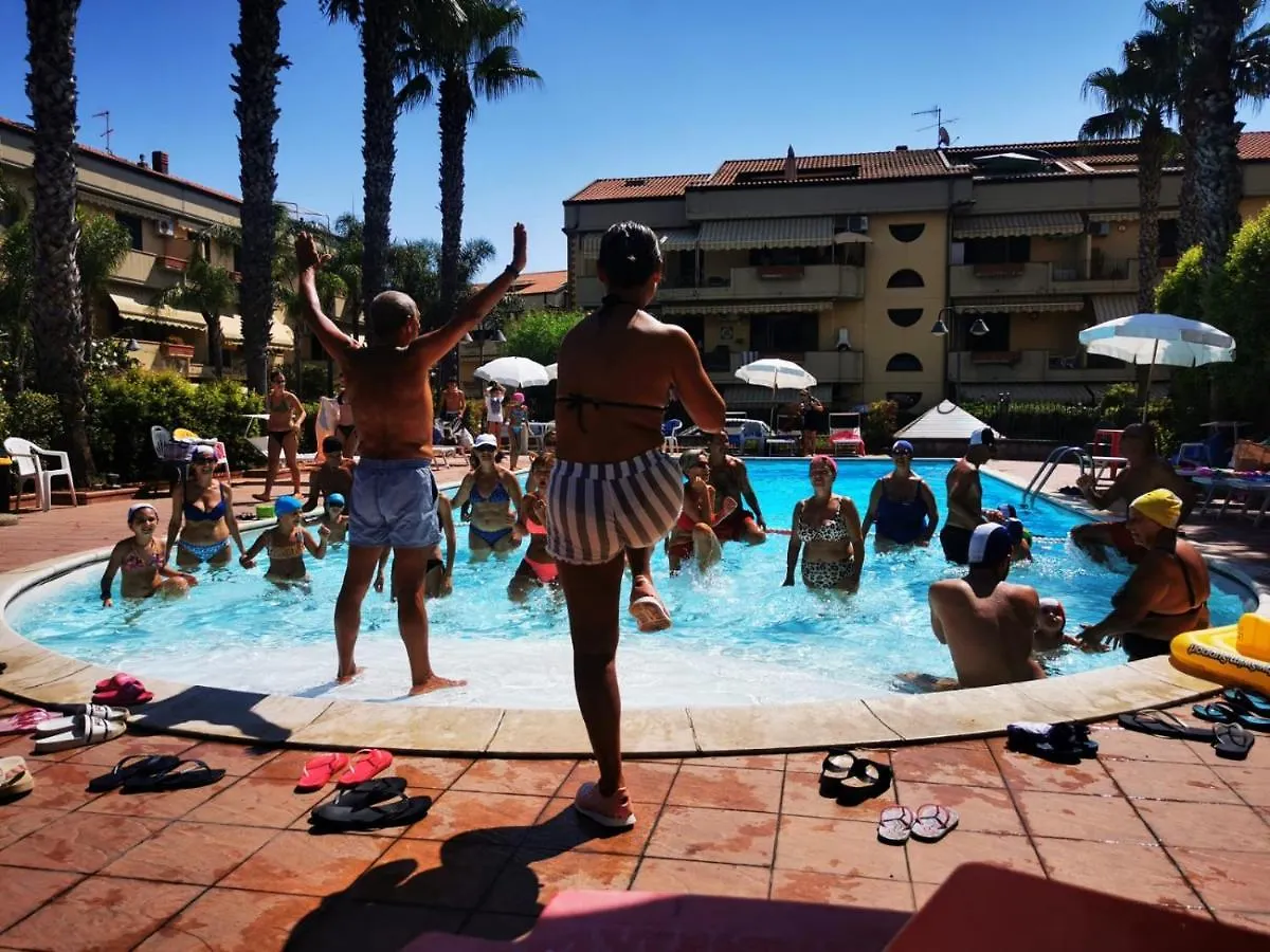 Casa, Mare-Etna-Taormina Hotel Fondachello  0*, Fondachello (Mascali) Italië